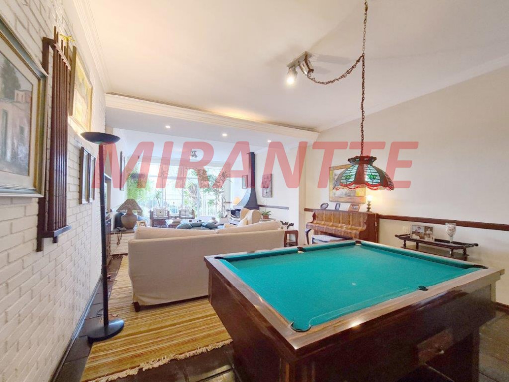 Sobrado de 380m² com 3 quartos em Vila Mascote