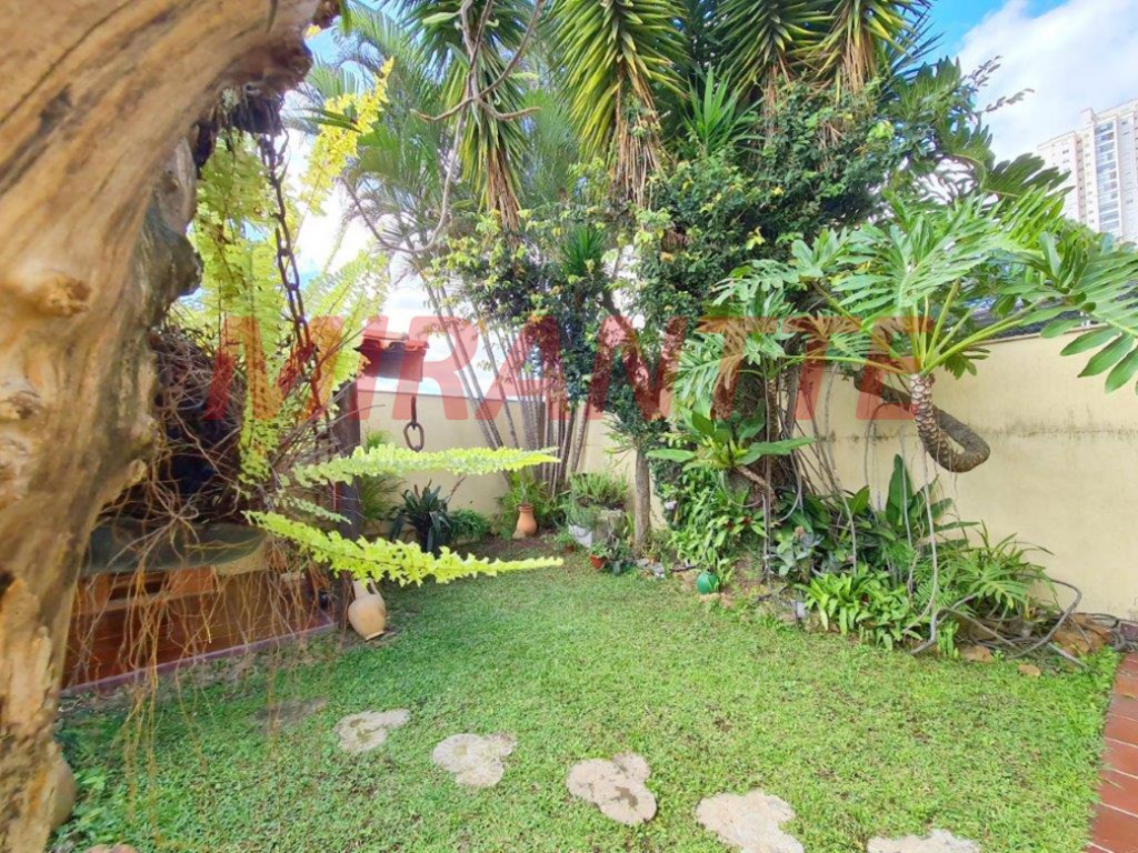 Sobrado de 380m² com 3 quartos em Vila Mascote