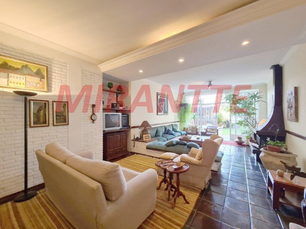 Sobrado de 380m² com 3 quartos em Vila Mascote