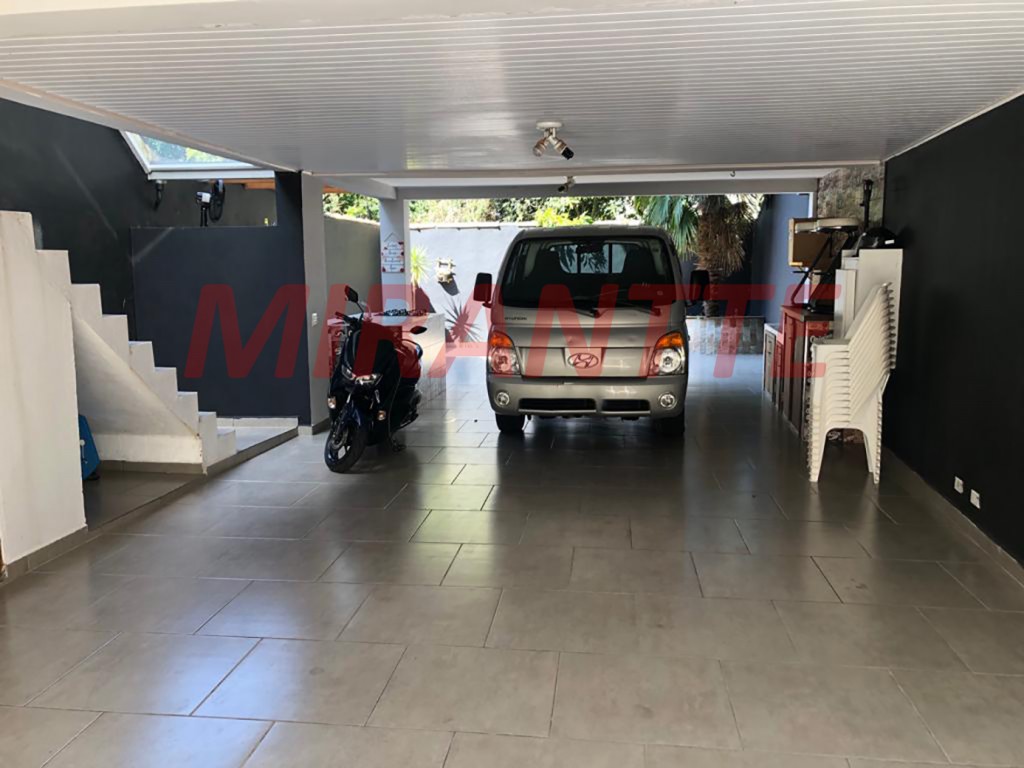 Sobrado de 170m² com 2 quartos em Serra Da Cantareira