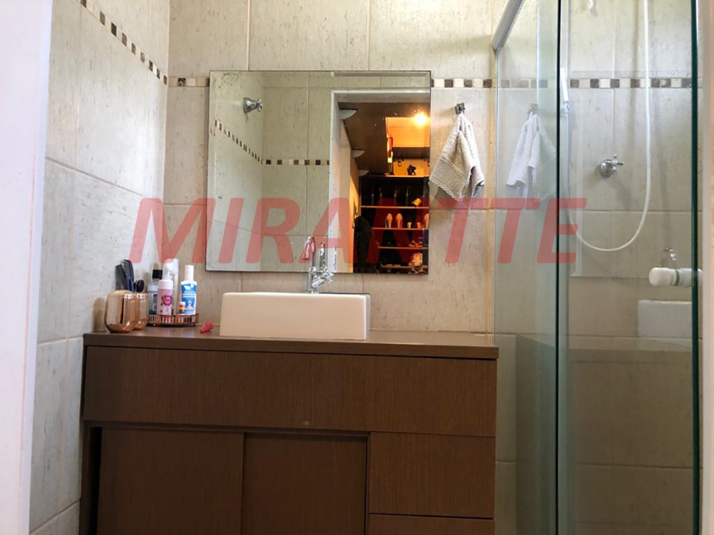 Sobrado de 170m² com 2 quartos em Serra Da Cantareira