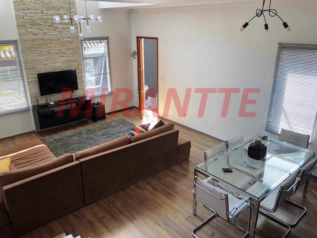 Sobrado de 170m² com 2 quartos em Serra Da Cantareira