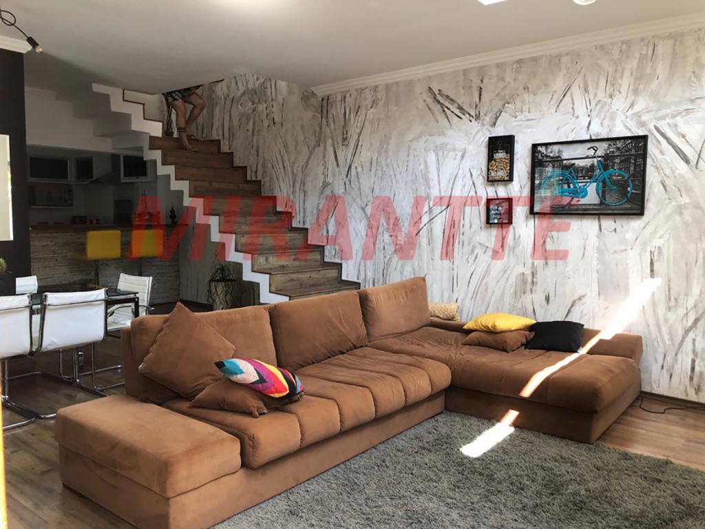 Sobrado de 170m² com 2 quartos em Serra Da Cantareira