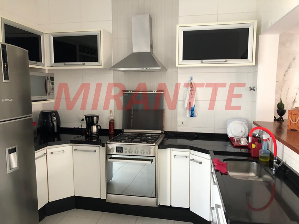 Sobrado de 170m² com 2 quartos em Serra Da Cantareira