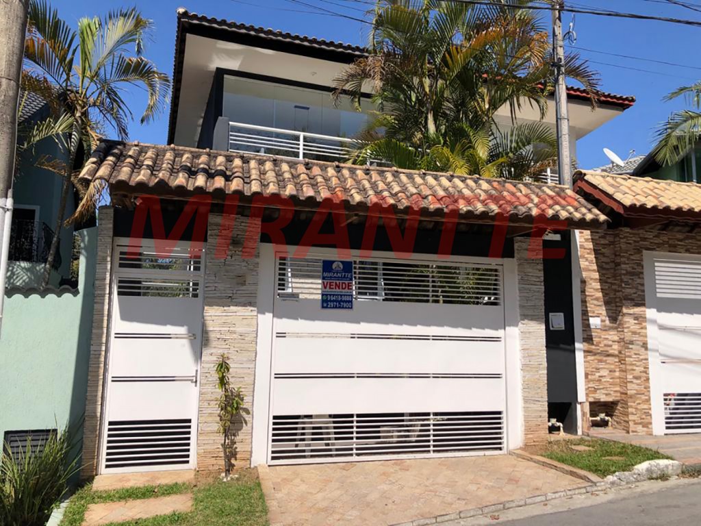 Sobrado de 170m² com 2 quartos em Serra Da Cantareira
