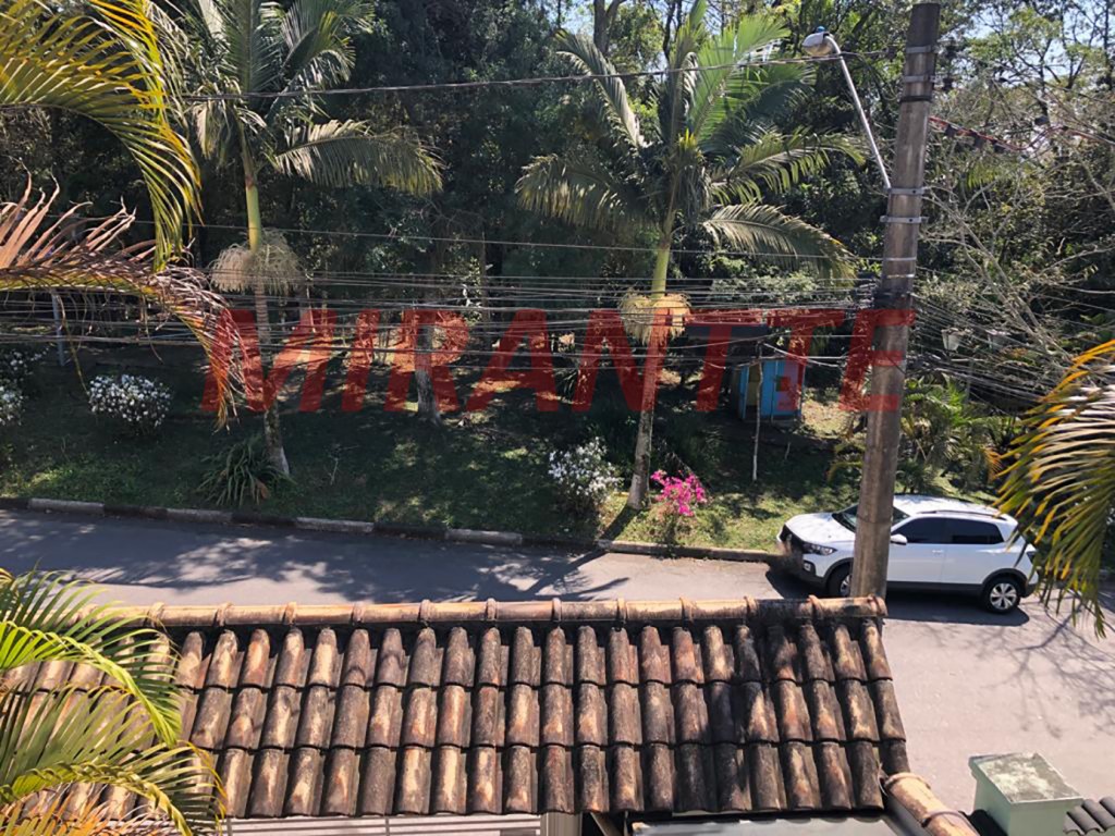 Sobrado de 170m² com 2 quartos em Serra Da Cantareira