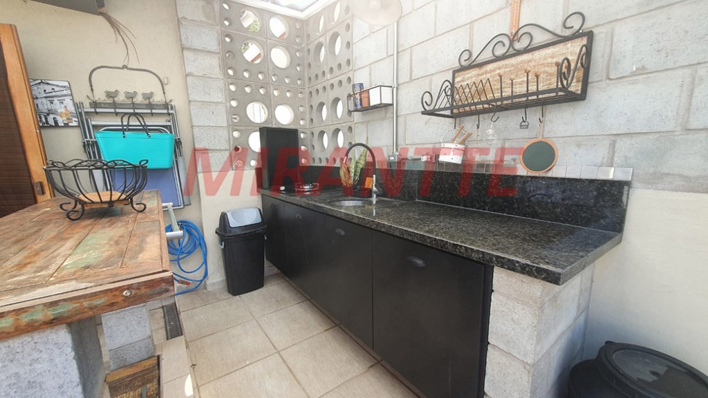 Sobrado de 130m² com 3 quartos em Santana
