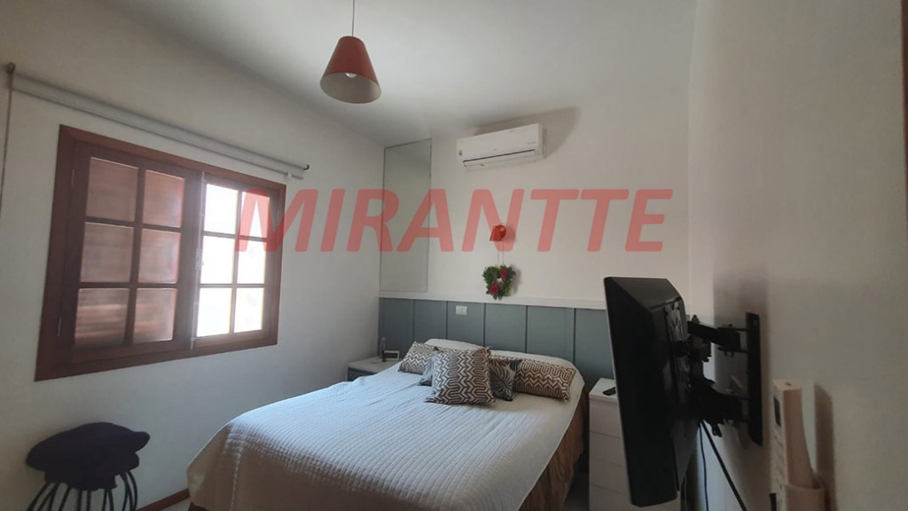 Sobrado de 130m² com 3 quartos em Santana