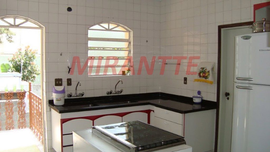 Sobrado de 649m² com 4 quartos em Horto Florestal