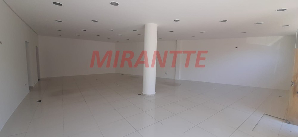 Comercial de 800m² em Vila Guilherme