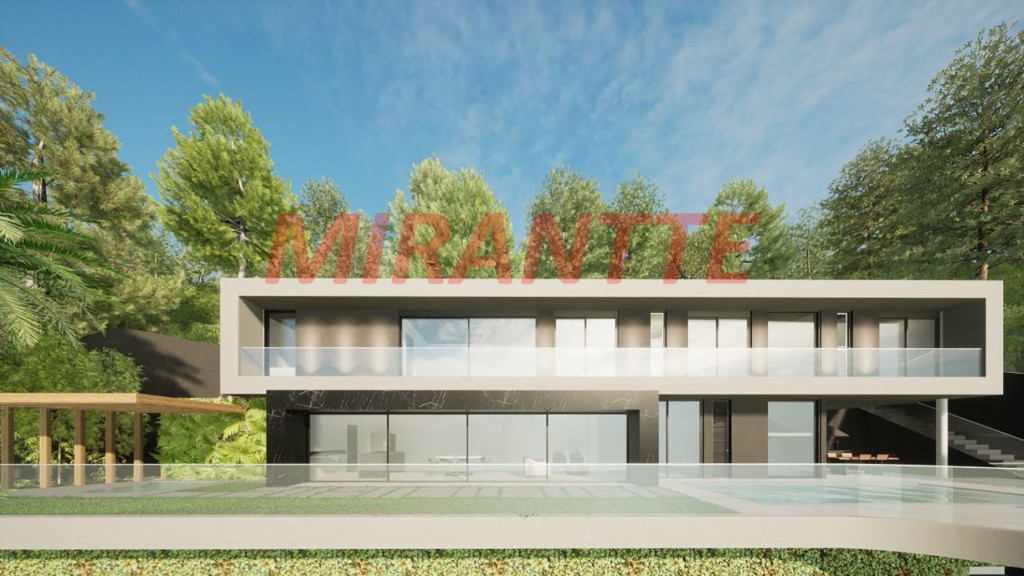 Terreno de 900m² em Serra da Cantareira