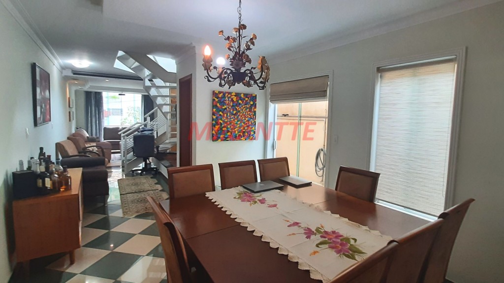 Sobrado de 225m² com 3 quartos em Santana