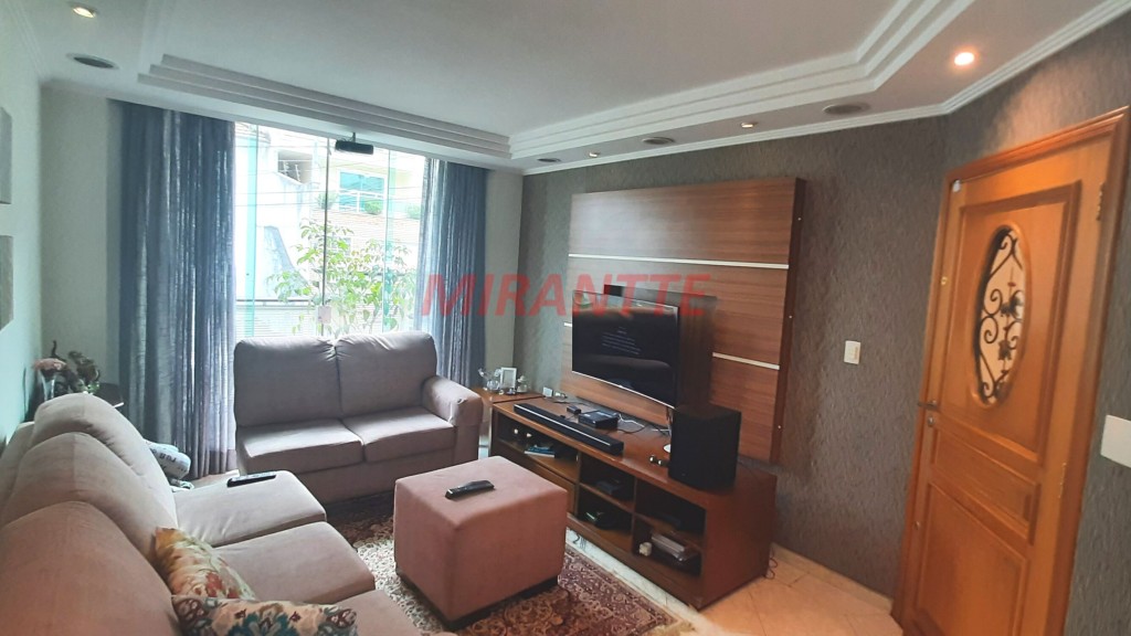 Sobrado de 225m² com 3 quartos em Santana