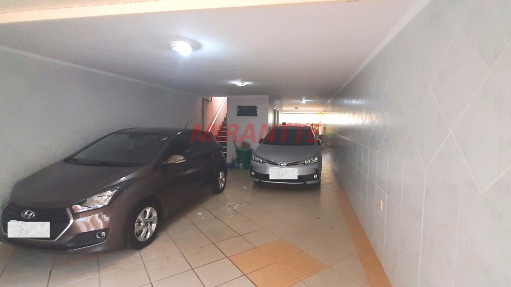 Sobrado de 225m² com 3 quartos em Santana