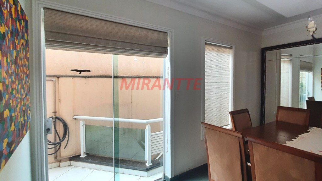 Sobrado de 225m² com 3 quartos em Santana