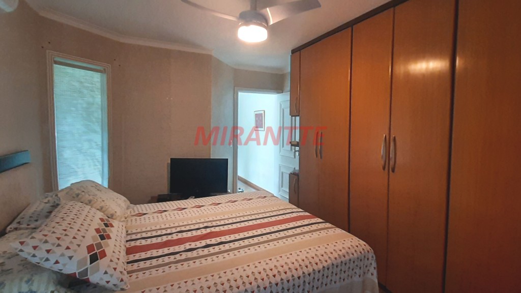 Sobrado de 225m² com 3 quartos em Santana