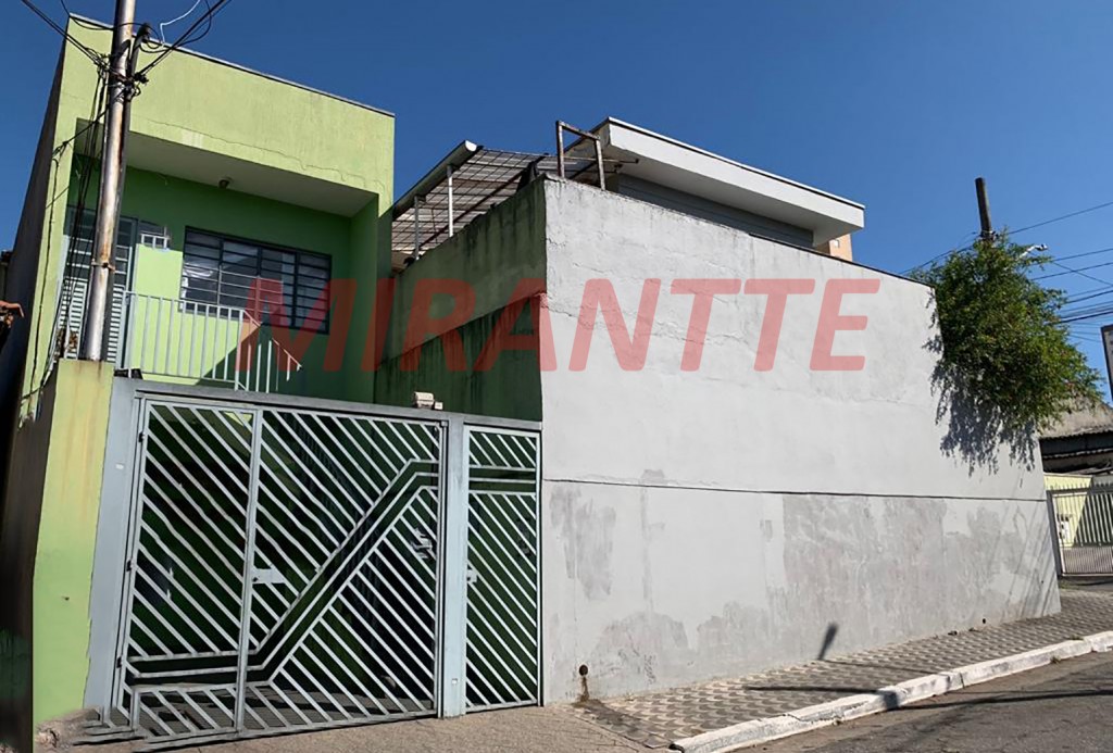 Comercial de 231m² em Limão