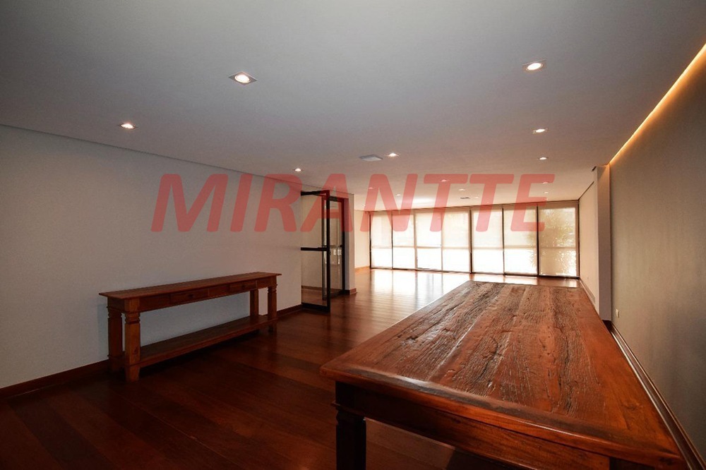 Apartamento de 200m² com 4 quartos em Santana