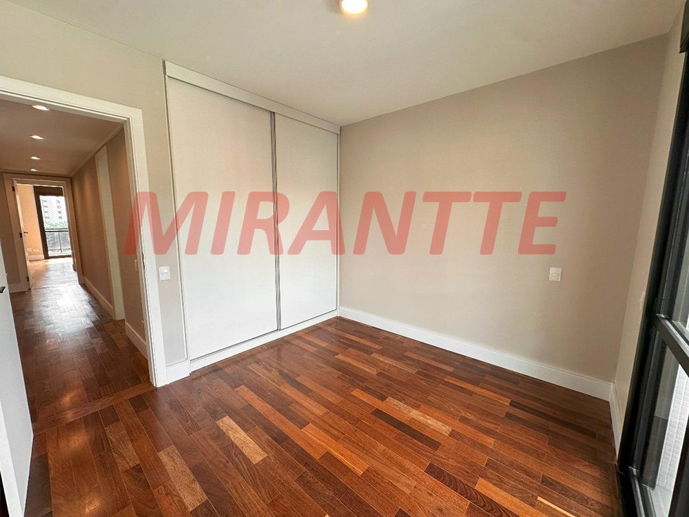 Apartamento de 200m² com 4 quartos em Santana