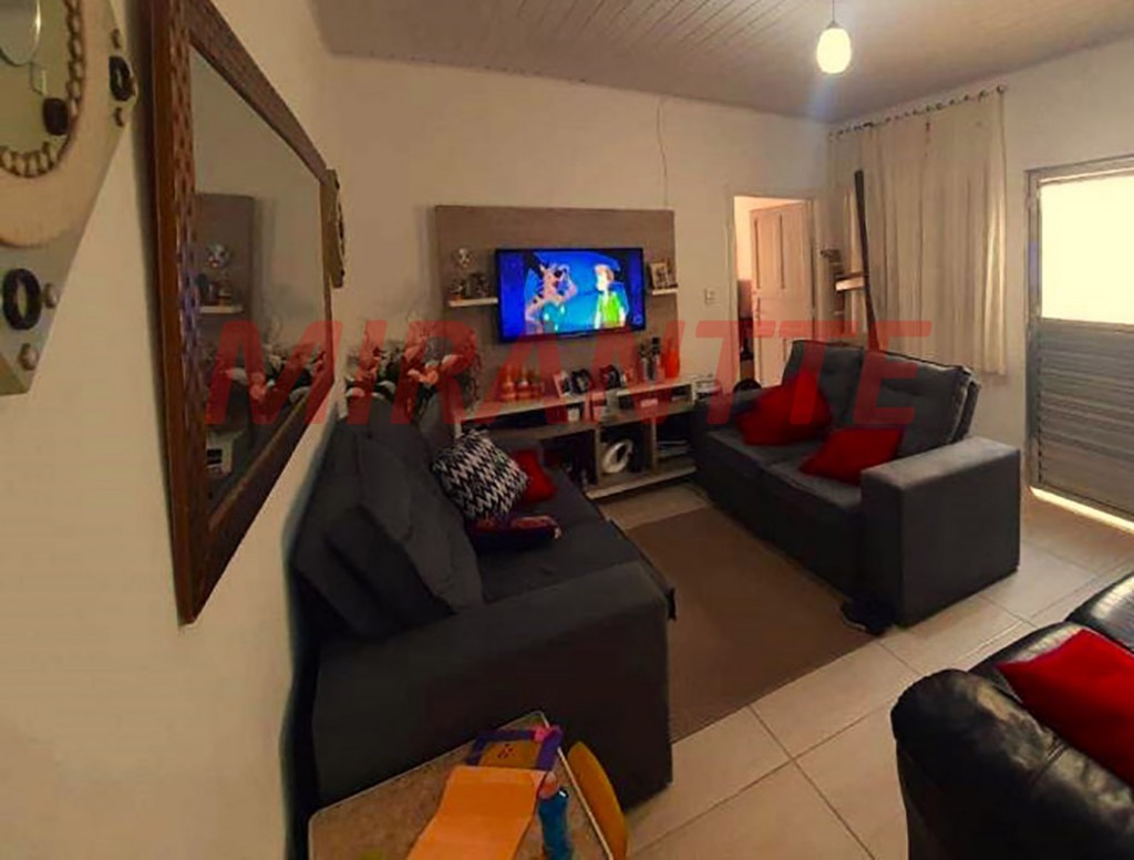 Casa terrea de 103m² com 2 quartos em Vila Carbone