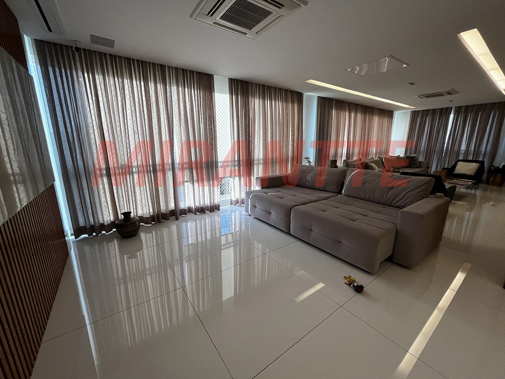 Apartamento de 230m² com 4 quartos em Santana