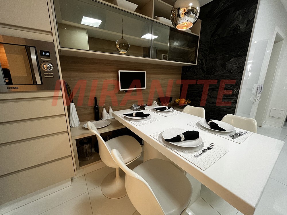 Apartamento de 230m² com 4 quartos em Santana