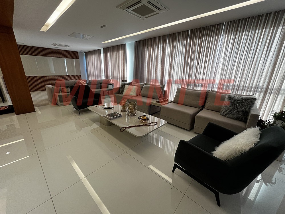 Apartamento de 230m² com 4 quartos em Santana