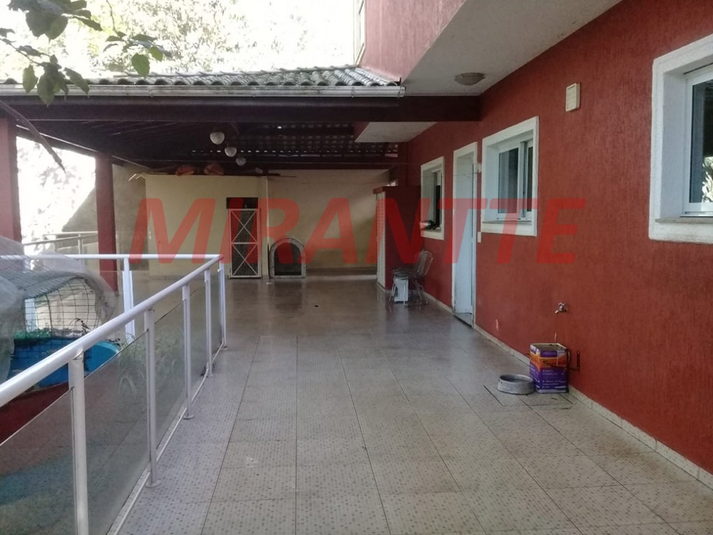 Sobrado de 561m² com 5 quartos em Serra da Cantareira