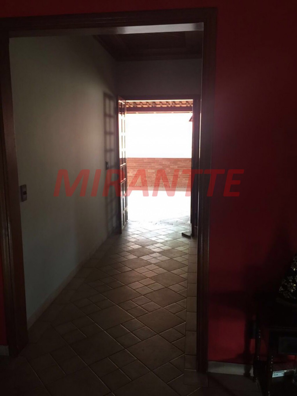 Sobrado de 670m² com 5 quartos em Caieras