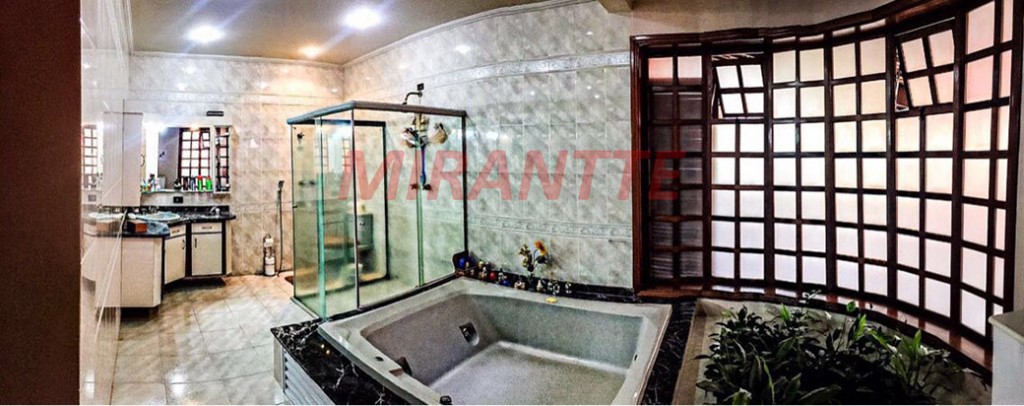 Sobrado de 670m² com 5 quartos em Caieras