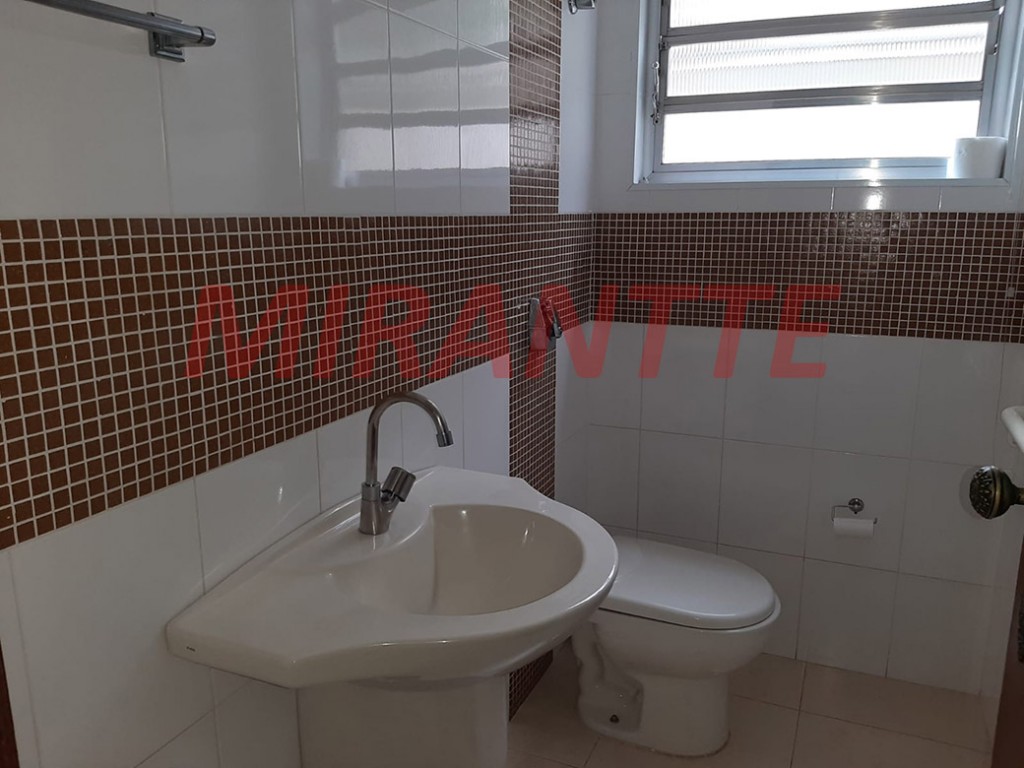 Sobrado de 290m² com 4 quartos em Santana