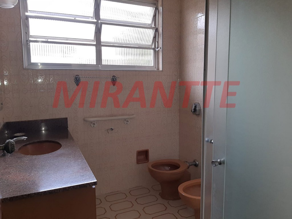 Sobrado de 290m² com 4 quartos em Santana