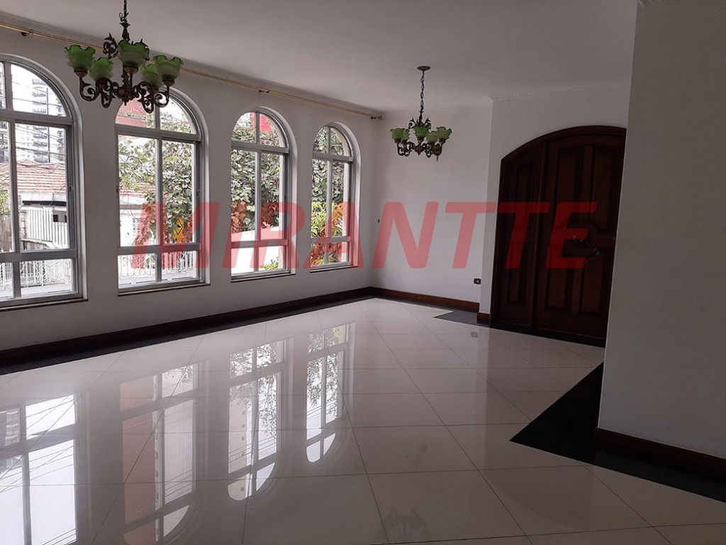 Sobrado de 290m² com 4 quartos em Santana