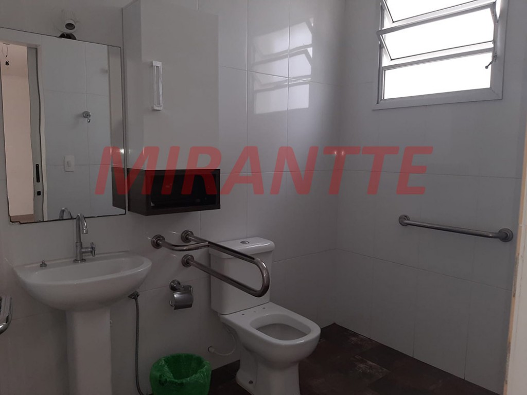 Sobrado de 290m² com 4 quartos em Santana