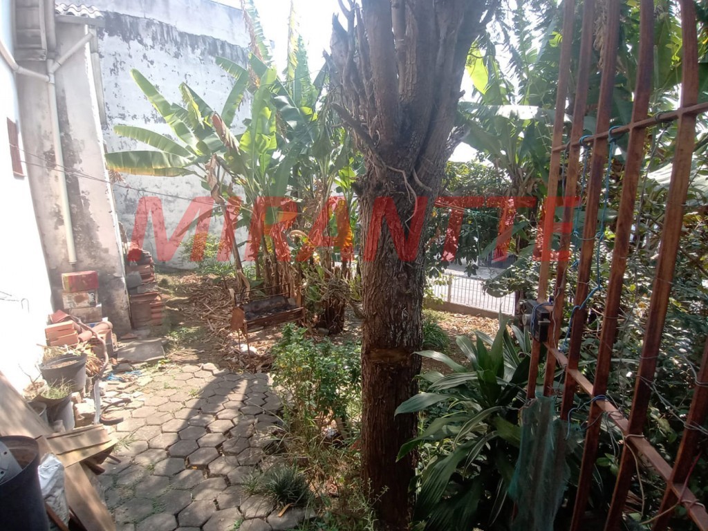 Sobrado de 210m² com 3 quartos em Vila Mazzei