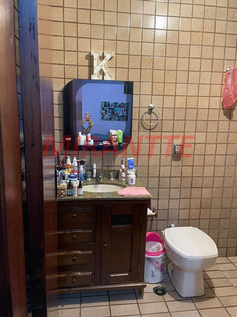 Sobrado de 303m² com 3 quartos em Bortolândia