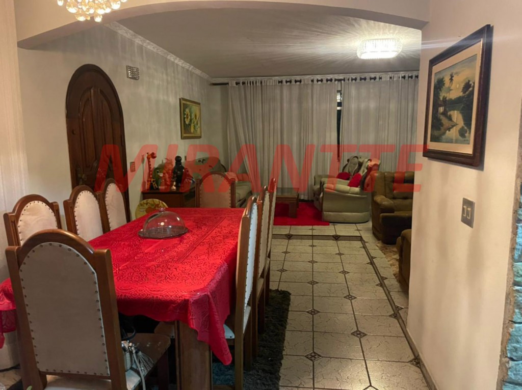 Sobrado de 303m² com 3 quartos em Bortolândia
