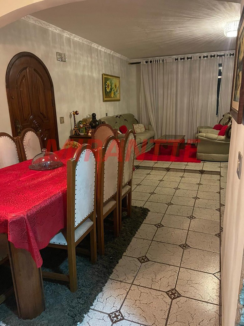 Sobrado de 303m² com 3 quartos em Bortolândia