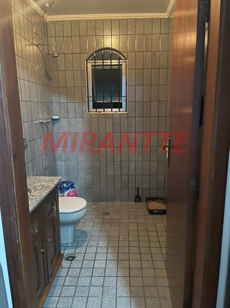 Sobrado de 303m² com 3 quartos em Bortolândia