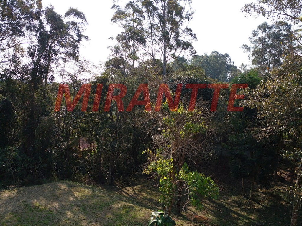 Sobrado de 270m² com 3 quartos em Caieras