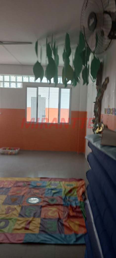 Sobrado de 393m² com 3 quartos em Parque Vitoria
