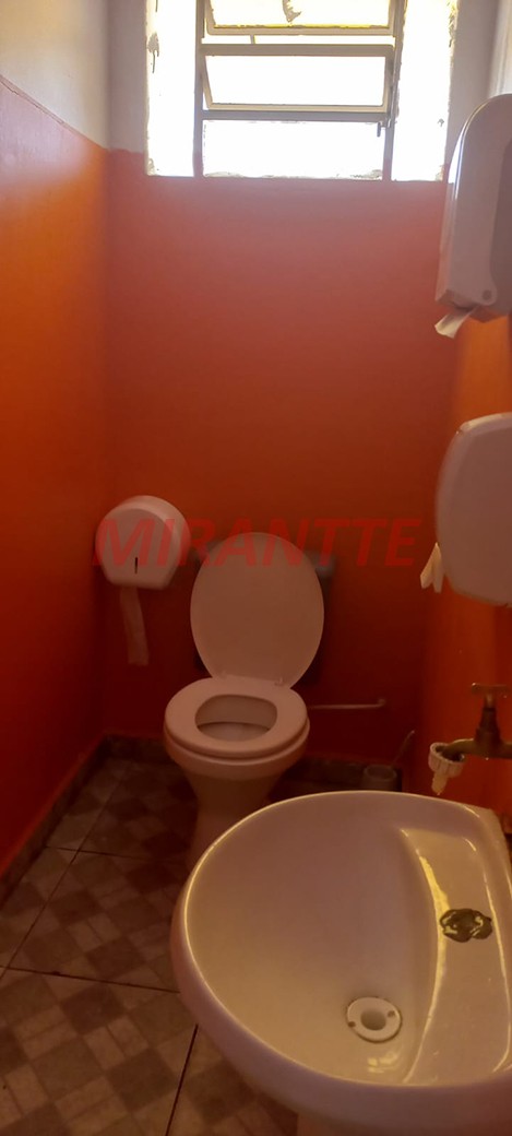 Sobrado de 393m² com 3 quartos em Parque Vitoria