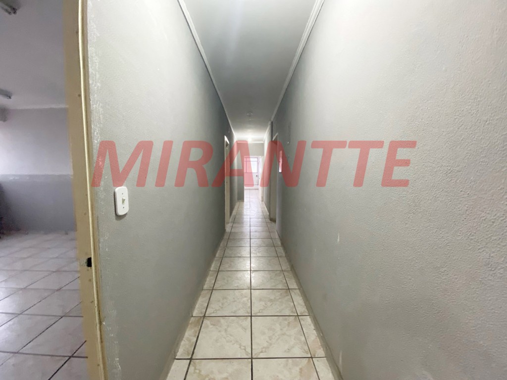Comercial de 388m² em Jardim Santa Mena