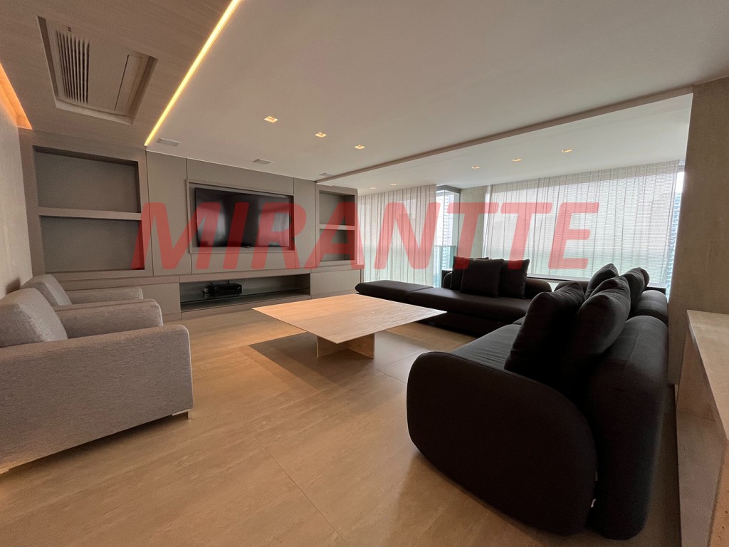 Cobertura de 325m² com 4 quartos em Santana