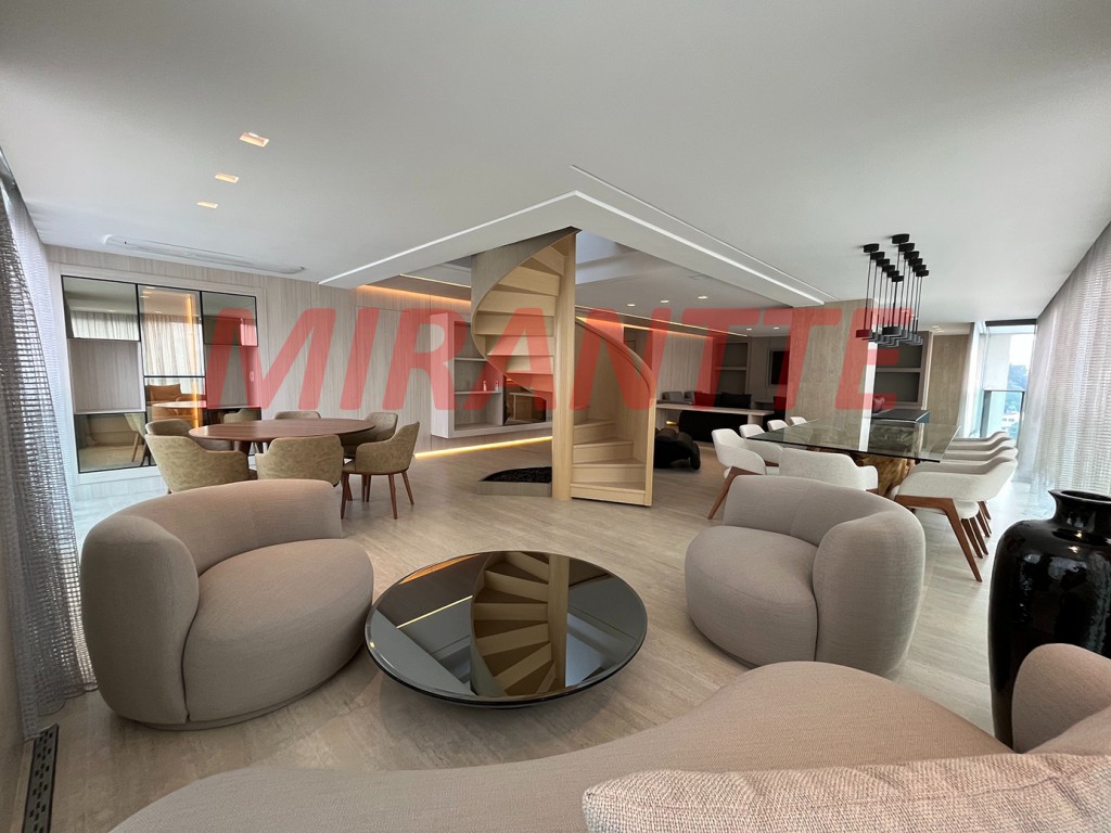 Cobertura de 325m² com 4 quartos em Santana