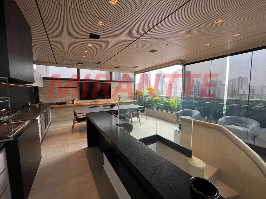 Cobertura de 325m² com 4 quartos em Santana