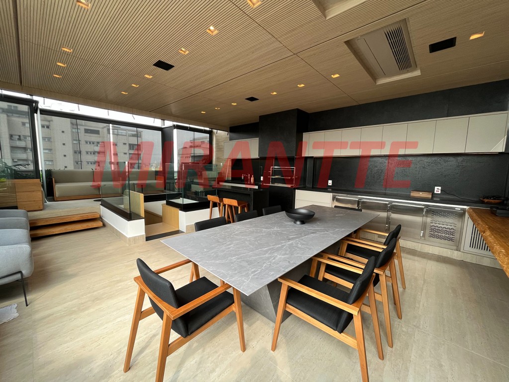 Cobertura de 325m² com 4 quartos em Santana