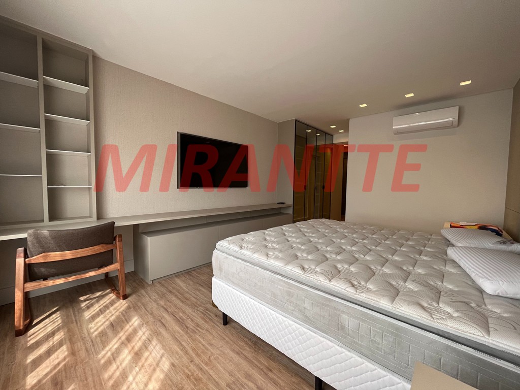 Cobertura de 325m² com 4 quartos em Santana