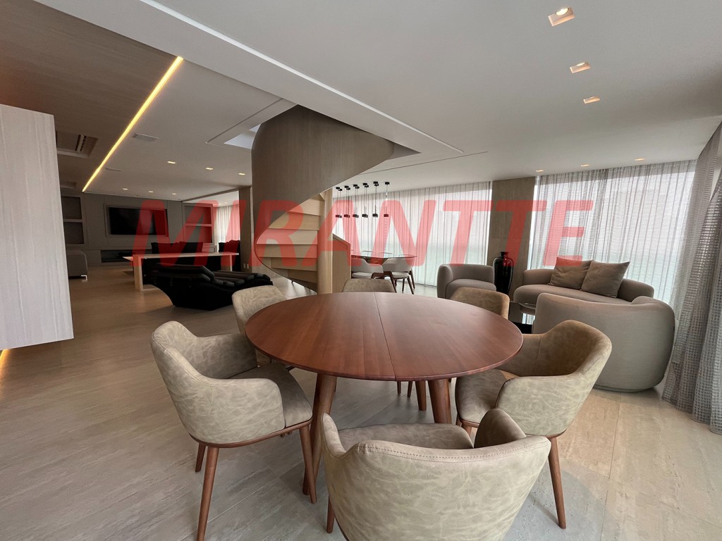 Cobertura de 325m² com 4 quartos em Santana