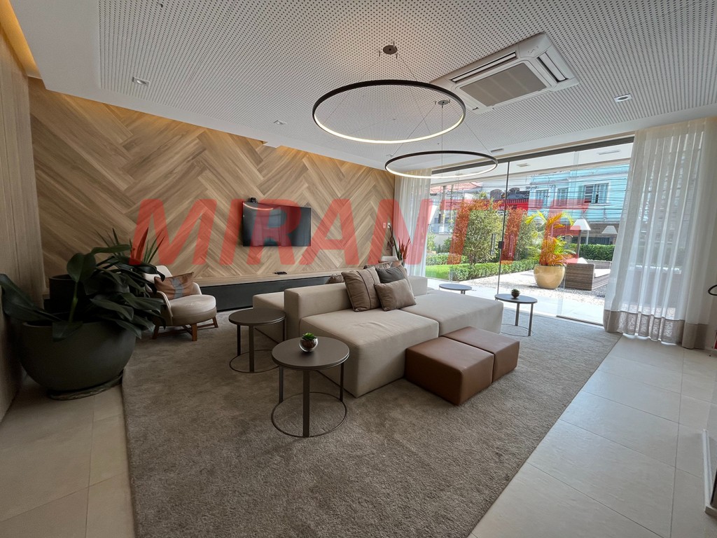 Cobertura de 325m² com 4 quartos em Santana